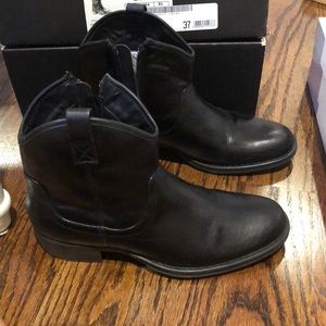Lyard by naturino size 37 cowboy boot